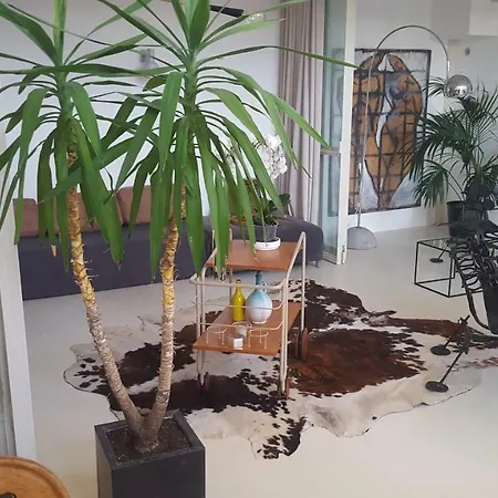 بيت للعطل Grand Loft Em33 Hyères