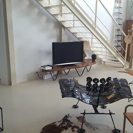 Grand Loft Em33 *